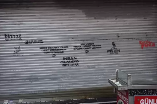 İnsan Olmaya Geldim (Beşiktaş, 2022)