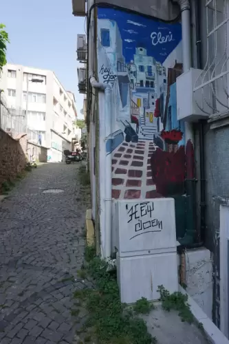 EleniBeyoğlu, 2022)
