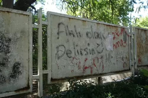 Aklı Olan Delirsin