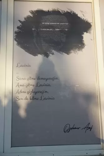 Lavinia (Şiir)Özdemir Asaf (1923-1981), Poet