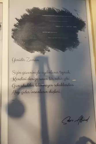 Yenidir Zaman (Şiir)Sabri Altınel