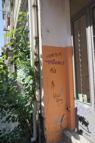Yabancı