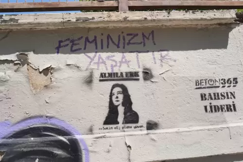Feminizm Yaşatır