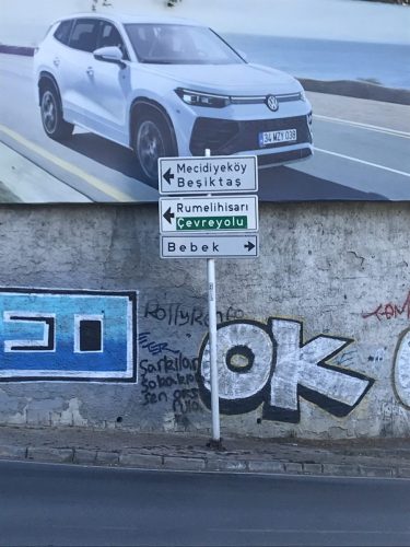 Şarkılar Sokaklarda /Sen Orospularda / MecidiyeköyBeşiktaşRumelihisarı ÇevreyoluBebek(Bebek yokuşu, 2024)