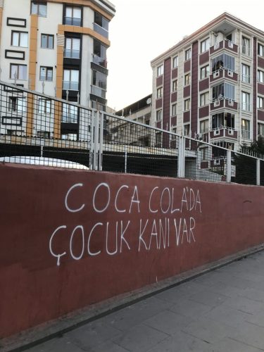 Coca Colada Çocuk Kanı Var (Şirinevler, 2025)
