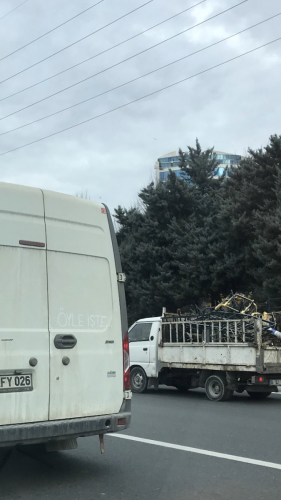 ÖYLE İŞTE (E5 Yolu, 2022)